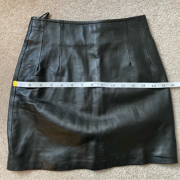 Women’s size 2 Black Jamin Leather Mini Skirt - Picture 5 of 12
